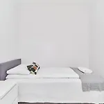 Siemianowicka With Balcony & Parking By Renters *