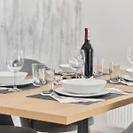 Siemianowicka With Balcony & Parking By Renters Apartmán