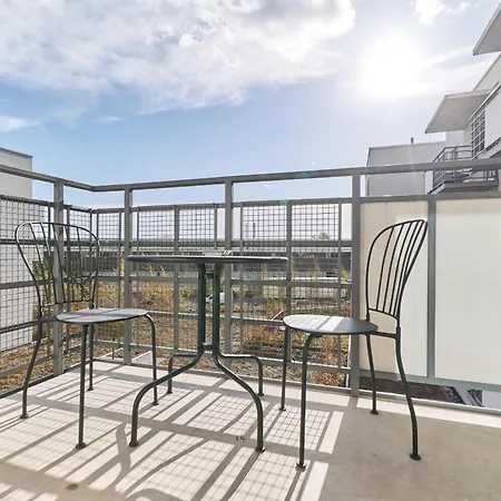 Apartment Siemianowicka With Balcony & Parking Wroclaw By Renters Breslau