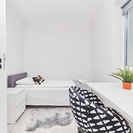 Siemianowicka With Balcony & Parking Wroclaw By Renters Breslau