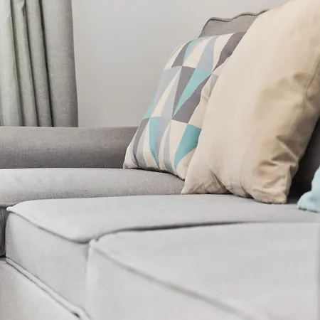Siemianowicka With Balcony & Parking By Renters 아파트 *
