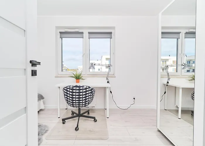 Appartamento Siemianowicka With Balcony & Parking Wroclaw By Renters *