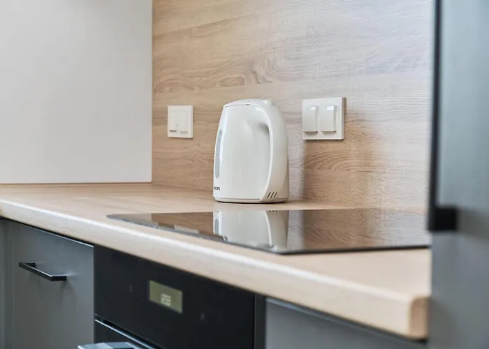 Siemianowicka With Balcony & Parking Wroclaw By Renters Appartamento *