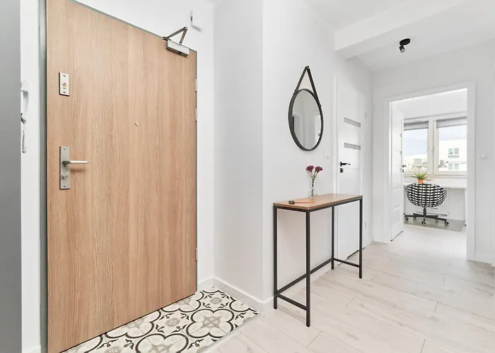 Siemianowicka With Balcony & Parking Wroclaw By Renters Breslavia